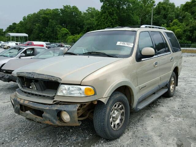 5LMRU27L3WLJ36923 - 1998 LINCOLN NAVIGATOR GOLD photo 2