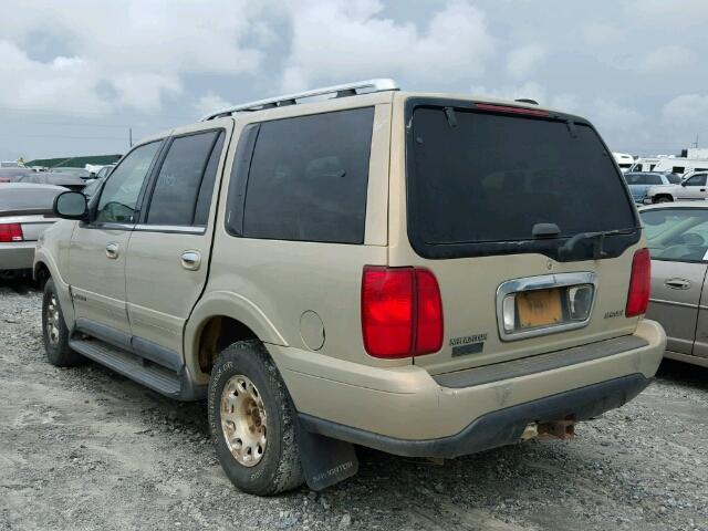 5LMRU27L3WLJ36923 - 1998 LINCOLN NAVIGATOR GOLD photo 3