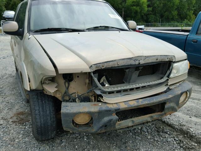 5LMRU27L3WLJ36923 - 1998 LINCOLN NAVIGATOR GOLD photo 9