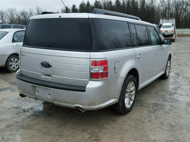 2FMGK5B84EBD17726 - 2014 FORD FLEX SE SILVER photo 4