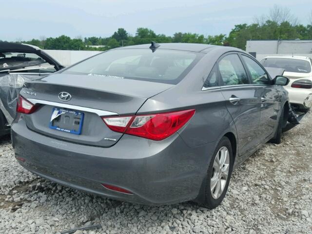 5NPEC4AC3CH454702 - 2012 HYUNDAI SONATA SE GRAY photo 4