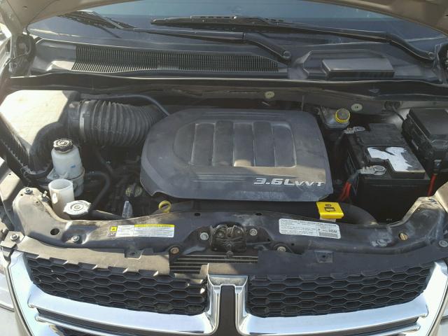 2C4RDGCGXDR524099 - 2013 DODGE GRAND CARA GOLD photo 7