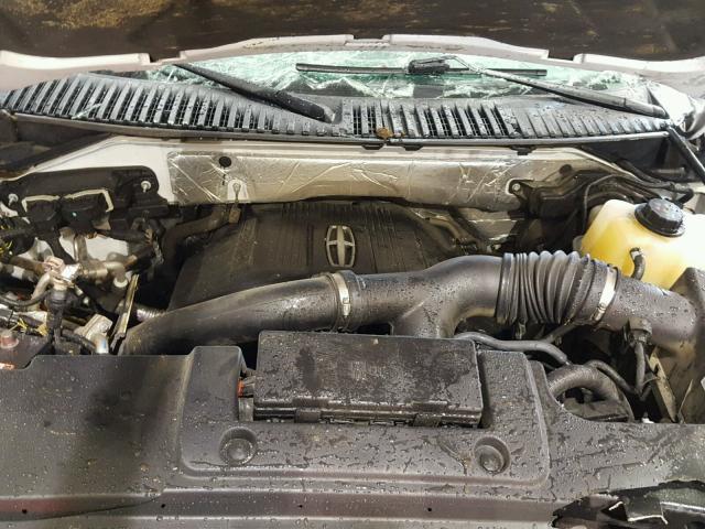 5LMJJ3LT6GEL01516 - 2016 LINCOLN NAVIGATOR 白色 照片 7