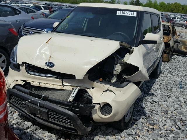 KNDJT2A54C7429364 - 2012 KIA SOUL CREAM photo 2