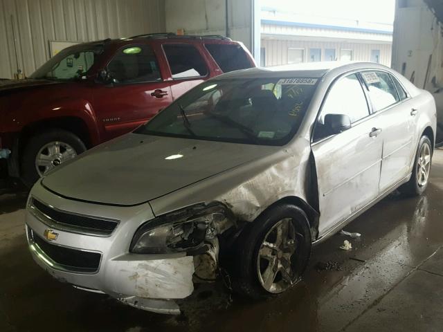1G1ZB5EB2AF269259 - 2010 CHEVROLET MALIBU LS 银色 照片 2