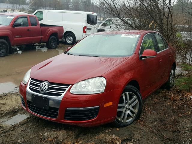 3VWRT71K66M628462 - 2006 VOLKSWAGEN JETTA TDI RED photo 2