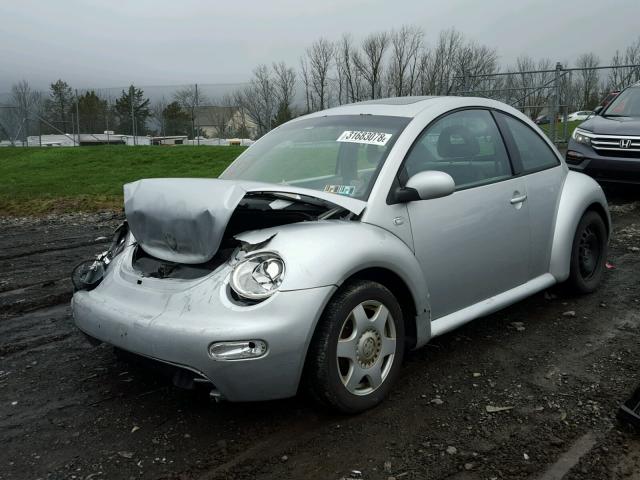3VWCK21C01M426794 - 2001 VOLKSWAGEN NEW BEETLE ვერცხლისფერი ფოტო 2