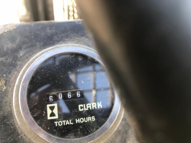 TN23502023786FA - 1990 CLAR FORKLIFT 绿色 照片 6