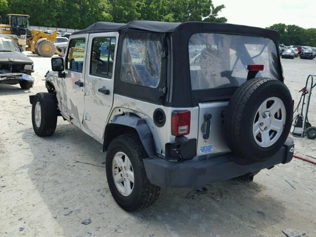 1J4BA3H17BL507770 - 2011 JEEP WRANGLER U SILVER photo 3