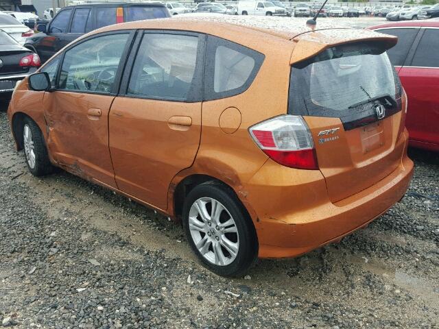 JHMGE8H41AC010329 - 2010 HONDA FIT SPORT ORANGE photo 3