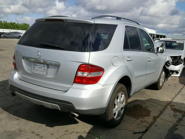 4JGBB86E36A072944 - 2006 MERCEDES-BENZ ML 350 SILVER photo 4