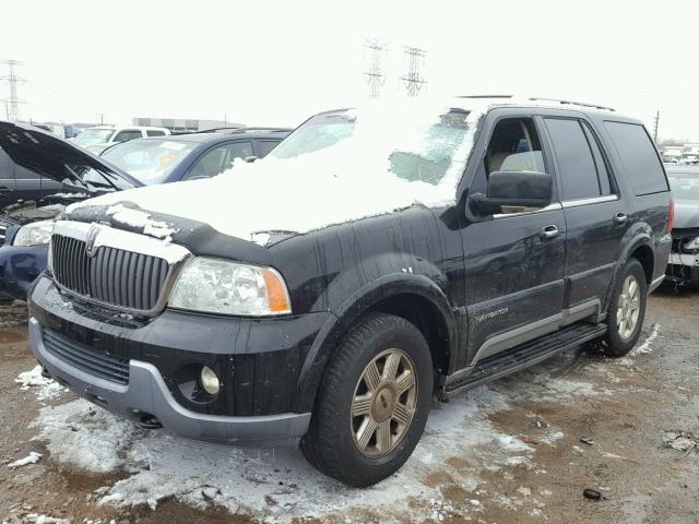 5LMFU28R83LJ00498 - 2003 LINCOLN NAVIGATOR შავი ფოტო 2