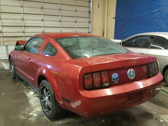 1ZVFT80N575281900 - 2007 FORD MUSTANG RED photo 3
