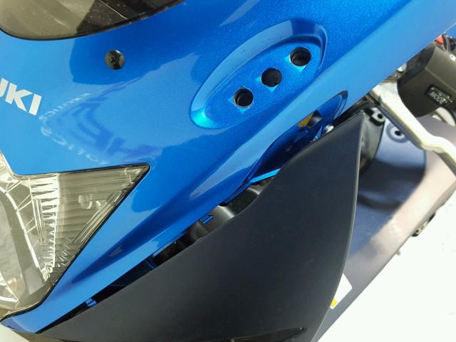 JS1GR7MA8C2101368 - 2012 SUZUKI GSX750 BLUE photo 17