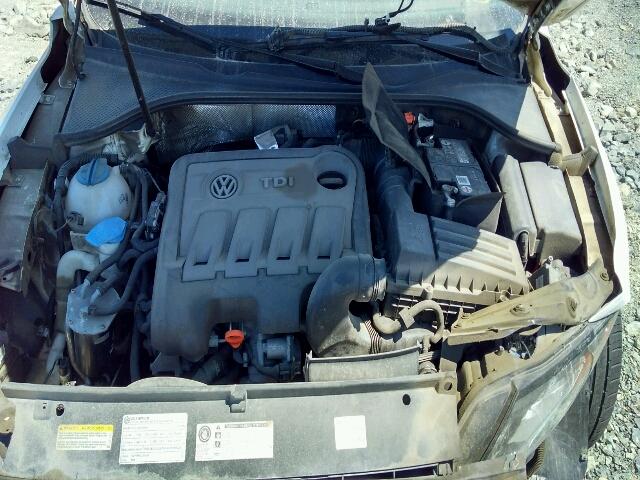 1VWAN7A30DC150618 - 2013 VOLKSWAGEN PASSAT S أبيض صورة 7