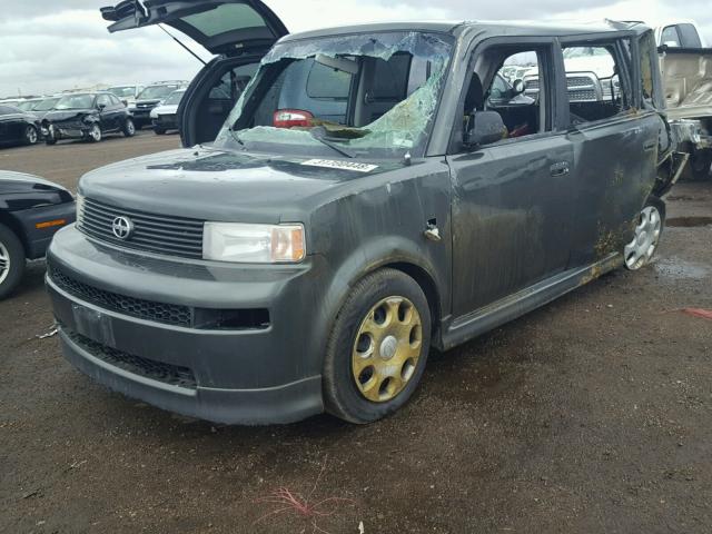 JTLKT334750205195 - 2005 TOYOTA SCION XB GRAY photo 2