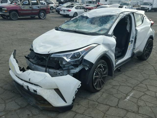 NMTKHMBX6JR037621 - 2018 TOYOTA C-HR XLE WHITE photo 2