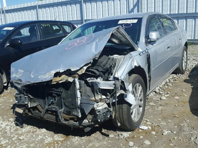 1G4HP57159U128472 - 2009 BUICK LUCERNE CX SILVER photo 2