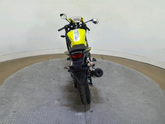 MLHNC5105G5200505 - 2016 HONDA CBR300 R YELLOW photo 9