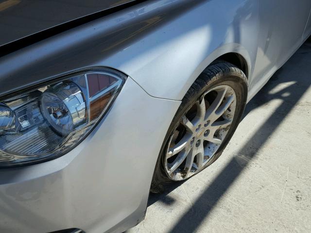 1G1ZE5EU8BF357162 - 2011 CHEVROLET MALIBU LTZ 银色 照片 9