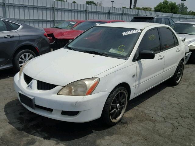 JA3AJ26E54U065388 - 2004 MITSUBISHI LANCER ES WHITE photo 2