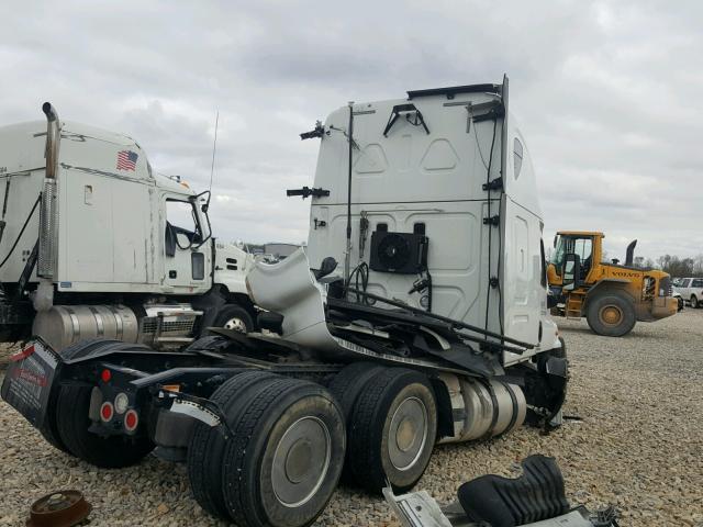 3AKJGLD51GSHC0001 - 2016 FREIGHTLINER CASCADIA 1 WHITE photo 4