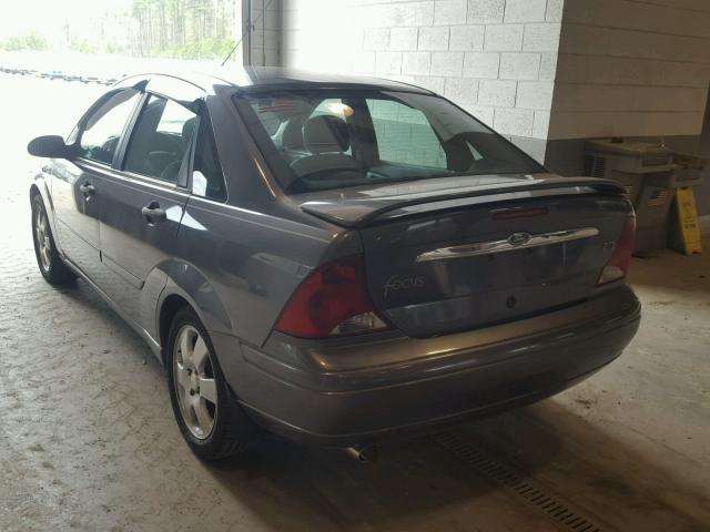 1FAFP38302W204082 - 2002 FORD FOCUS ZTS GRAY photo 3