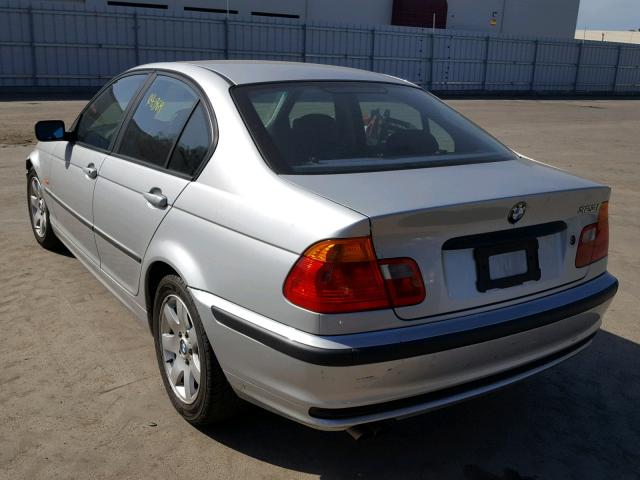 WBAAM3348YCB24150 - 2000 BMW 323 I SILVER photo 3