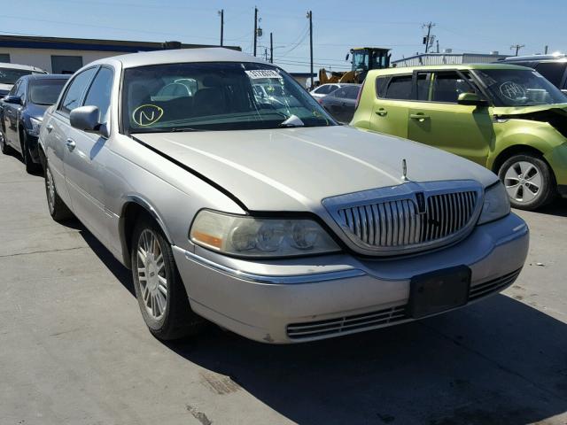 1LNHM82V76Y613124 - 2006 LINCOLN TOWN CAR S SILVER photo 1