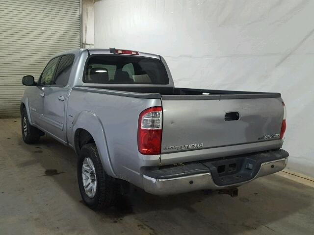 5TBDT44175S496804 - 2005 TOYOTA TUNDRA DOU GRAY photo 3