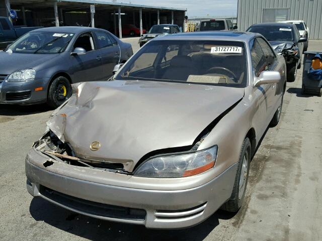 JT8BF12G5T0174673 - 1996 LEXUS ES 300 GOLD photo 2