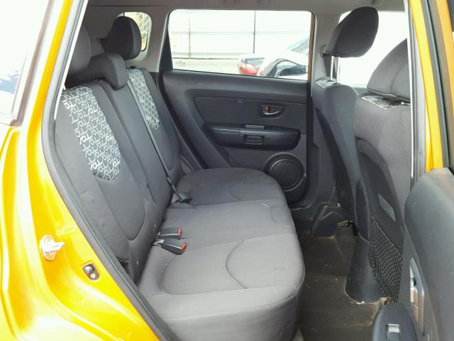 KNDJT2A28B7309216 - 2011 KIA SOUL + ORANGE photo 6