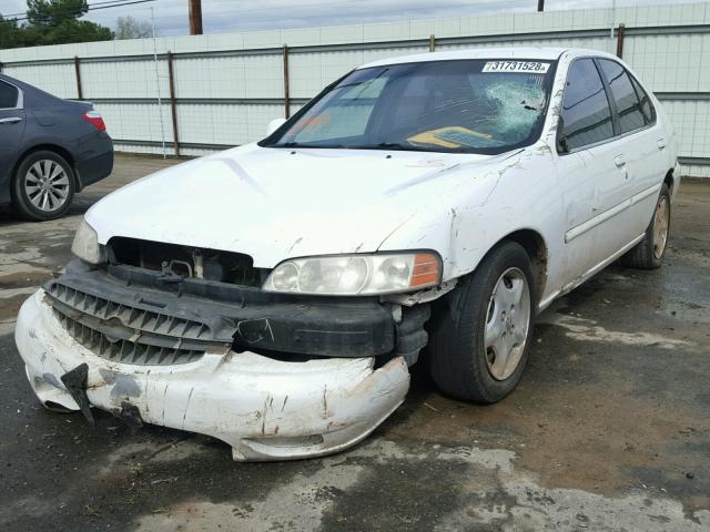 1N4DL01D2YC197571 - 2000 NISSAN ALTIMA XE WHITE photo 2