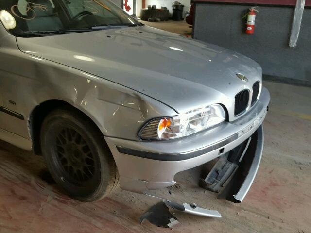 WBADM6343YGU17541 - 2000 BMW 528 I AUTO SILVER photo 9