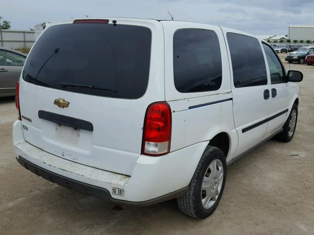 1GBDV13W18D201570 - 2008 CHEVROLET UPLANDER I WHITE photo 4