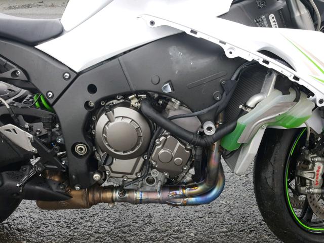 JKAZXCR16HA005588 - 2017 KAWASAKI ZX1000 R WHITE photo 7