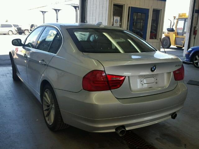 WBAPL33569A407355 - 2009 BMW 335 XI SILVER photo 3