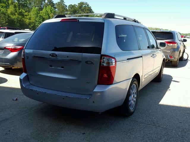 KNDMB233266029986 - 2006 KIA SEDONA EX SILVER photo 4