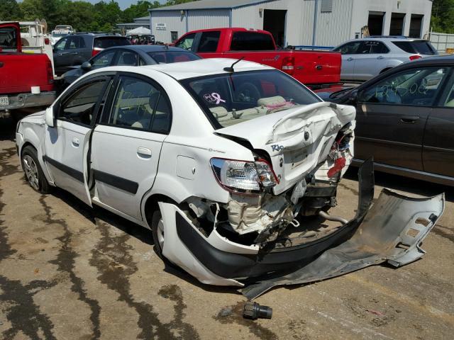 KNADE223696561476 - 2009 KIA RIO BASE WHITE photo 3