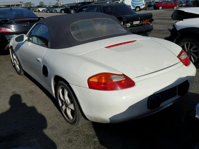 WP0CA29842U623485 - 2002 PORSCHE BOXSTER WHITE photo 3