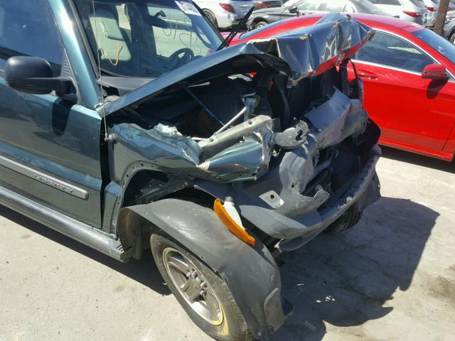 1J4GK38K25W526984 - 2005 JEEP LIBERTY RE GREEN photo 9