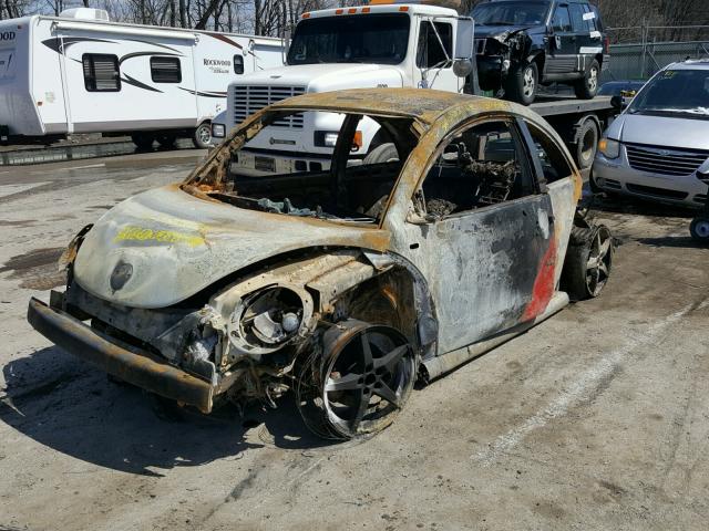 3VWBK21C52M450392 - 2002 VOLKSWAGEN NEW BEETLE 烧焦的 照片 2
