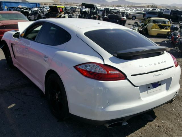 WP0AA2A71DL015796 - 2013 PORSCHE PANAMERA 2 WHITE photo 3