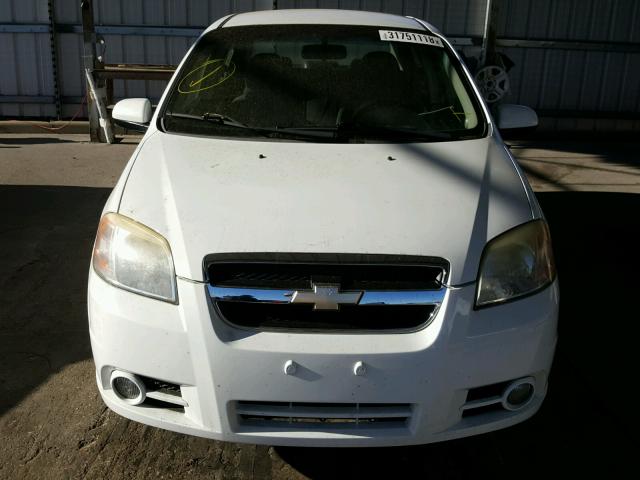 KL1TG5DE7BB240446 - 2011 CHEVROLET AVEO LT WHITE photo 9