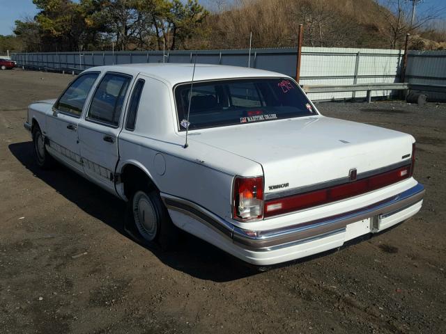 1LNLM81F1LY738524 - 1990 LINCOLN TOWN CAR WHITE photo 3