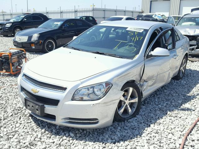 1G1ZC5E03CF226094 - 2012 CHEVROLET MALIBU 1LT ვერცხლისფერი ფოტო 2