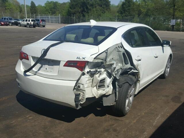 19VDE1F59DE013573 - 2013 ACURA ILX 20 PRE WHITE photo 4