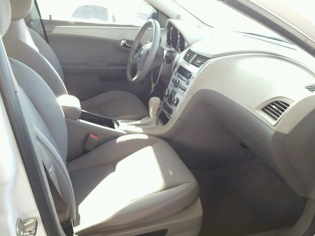 1G1ZA5E09CF330319 - 2012 CHEVROLET MALIBU LS თეთრი ფოტო 5