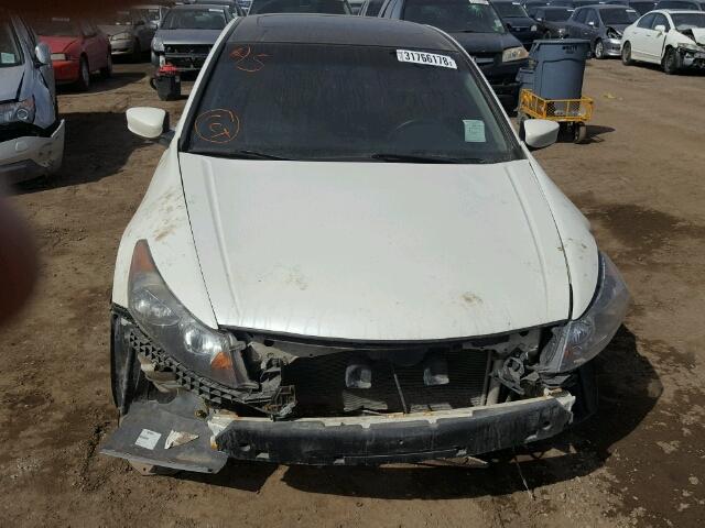 5KBCP3F81AB501085 - 2010 HONDA ACCORD EXL WHITE photo 9