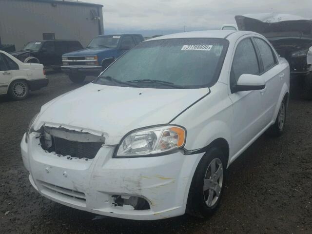 KL1TD5DE3BB219571 - 2011 CHEVROLET AVEO LS WHITE photo 2